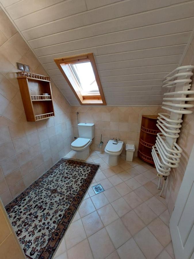 Апартаменты Gombos Apartman Хайдусобосло Экстерьер фото