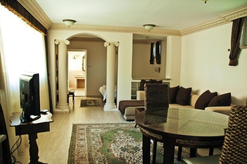 Апартаменты Gombos Apartman Хайдусобосло Номер фото